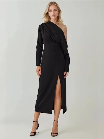 Hiccup - Vestido em preto: frente