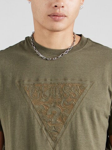 GUESS T-Shirt in Grün