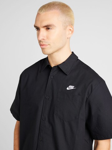 Nike Sportswear Comfort Fit Hemd 'CLUB' in Schwarz
