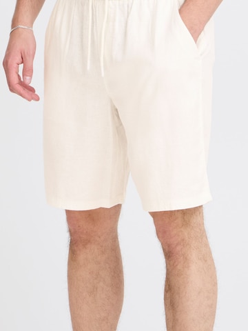 BLEND Regular Trousers in White