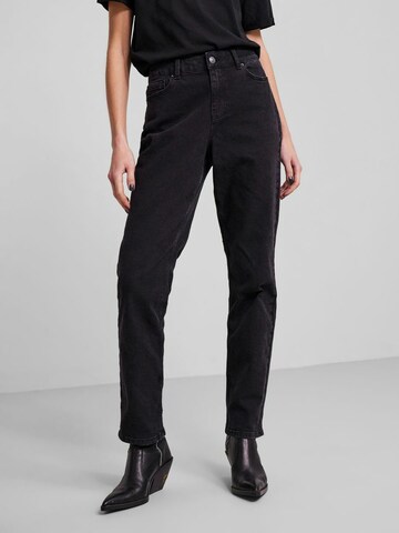 PIECES Regular Jeans 'Luna' in Schwarz: predná strana