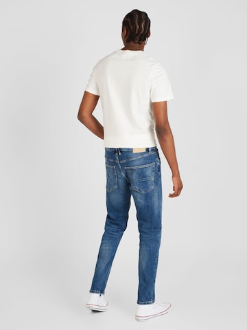 s.Oliver Tapered Jeans 'Mauro' in Blau