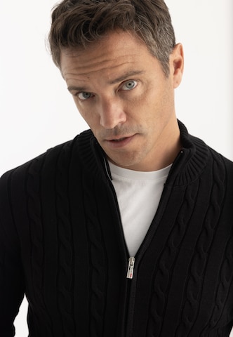 Felix Hardy Strickjacke in Schwarz