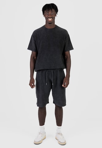 Maglietta di Kleinigkeit in nero