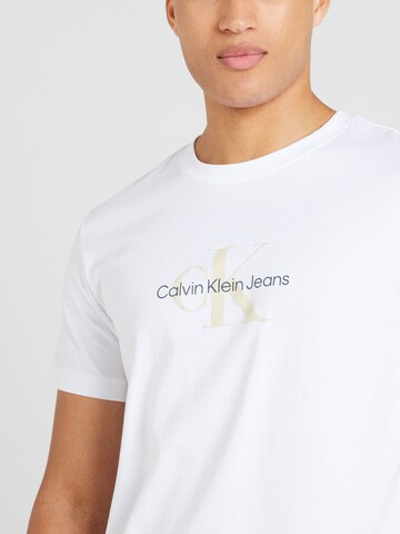 Calvin Klein Jeans T-Shirt 'DISTRESSED' in Weiß