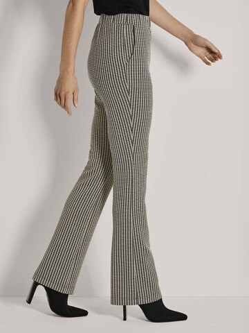 MADELEINE Regular Broek in Grijs