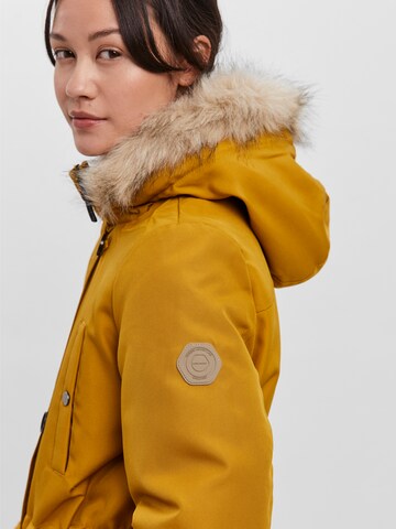 VERO MODA - Parka de inverno 'Excursion Expedition' em castanho