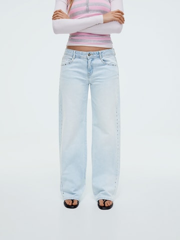 Bershka Loosefit Jeans in Blau