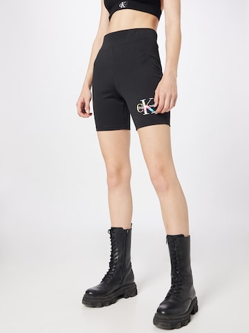 Calvin Klein JeansHlače 'PRIDE' - crna boja: prednji dio