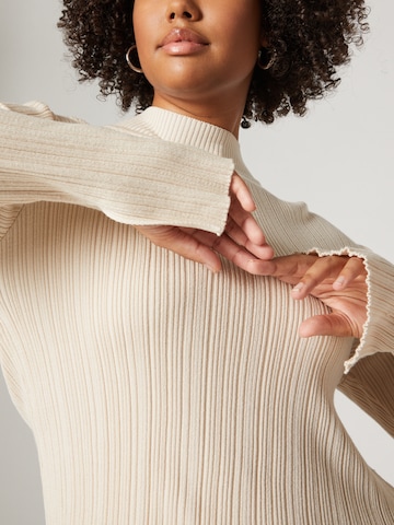 A LOT LESS Sweater 'Tia' in Beige