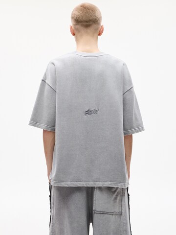 Pull&Bear T-Shirt in Grau