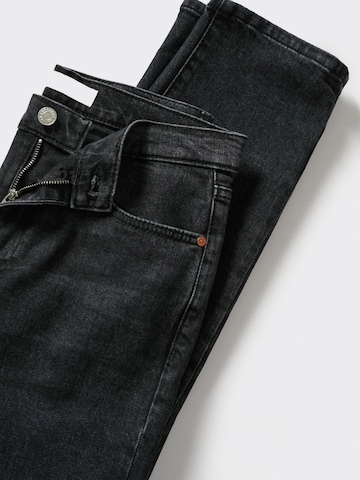 MANGO Regular Jeans 'Claudia' in Schwarz