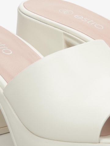 Estro Pantolette '54-2301' i vit