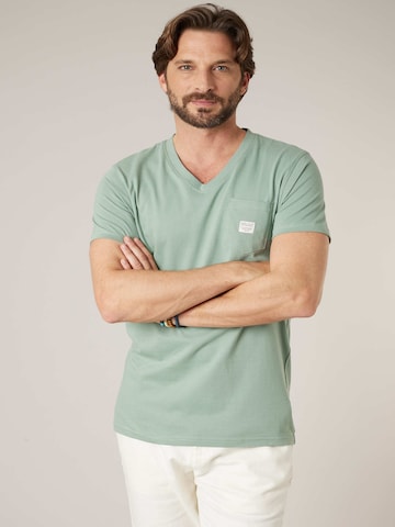 T-Shirt 'VASITO' Deeluxe en vert : devant