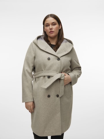 Manteau mi-saison 'VINCEFIONA' Vero Moda Curve en beige : devant