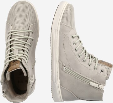 Sneaker alta di MUSTANG in grigio