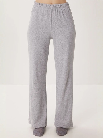 Happiness İstanbul Pyjama in Grijs