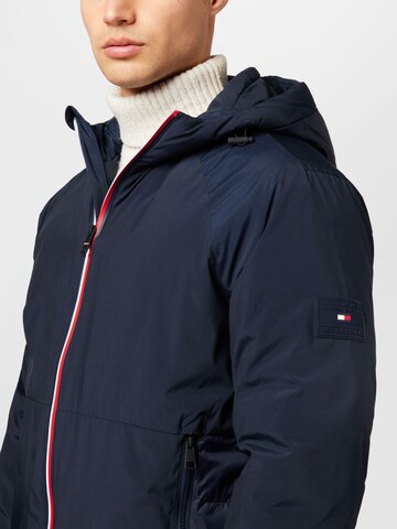 TOMMY HILFIGER Jacke in Blau