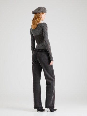 GUESS Originals Regular Hose 'GO DISTRESSED' in Schwarz