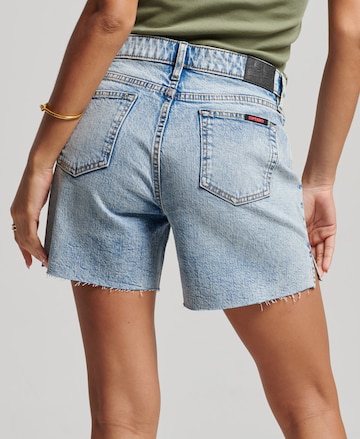 Superdry Regular Shorts in Blau