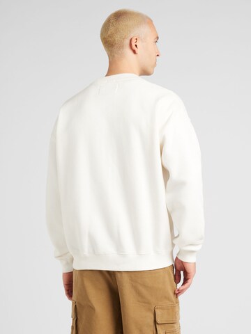 Abercrombie & FitchSweater majica 'FORMULA ONE CHASE' - bijela boja