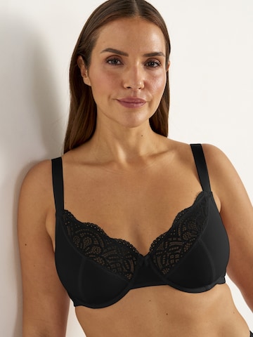 Cellbes of Sweden Bra in Black: front