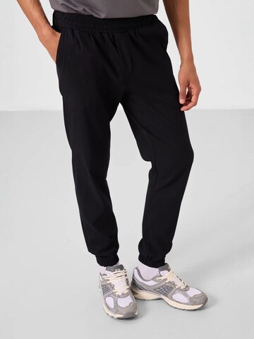 Tommy Life Regular Chino Pants in Black