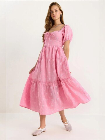 Bianco Lucci Zomerjurk in Roze: voorkant