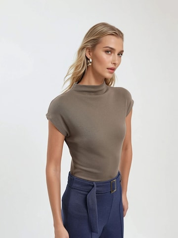 Busem Blouse in Grijs