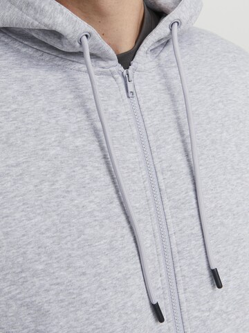 Jack & Jones Plus - Sudadera con cremallera 'Bradley' en gris