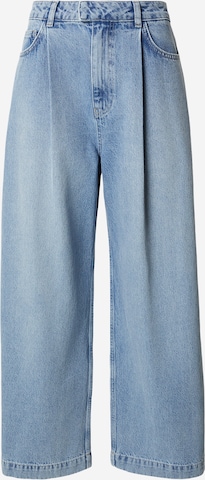 Baggy Jeans con pieghe di KAVAZI in blu: frontale