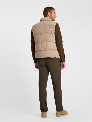 Le Temps Des Cerises Bodywarmer in Beige