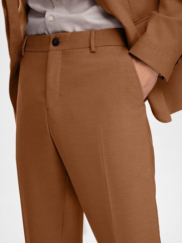 SELECTED HOMME Slim fit Trousers with creases 'SLHNeil' in Brown
