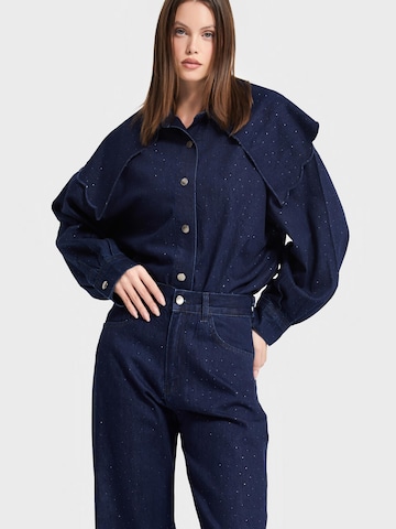 IT'S BASIC Oversized shirt 'Oversized Rhinestone Denim Shirt' in Blauw: voorkant