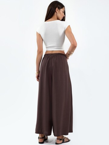 Wide leg Pantaloni di Hiccup in marrone