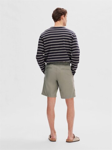 SELECTED HOMME Regular Shorts 'Jones' in Grau