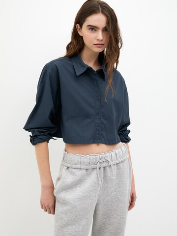 Pull&Bear Bluse in Blau: Vorderseite
