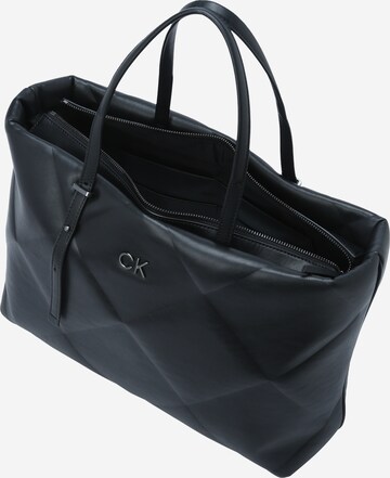 Calvin Klein Shopper in Schwarz