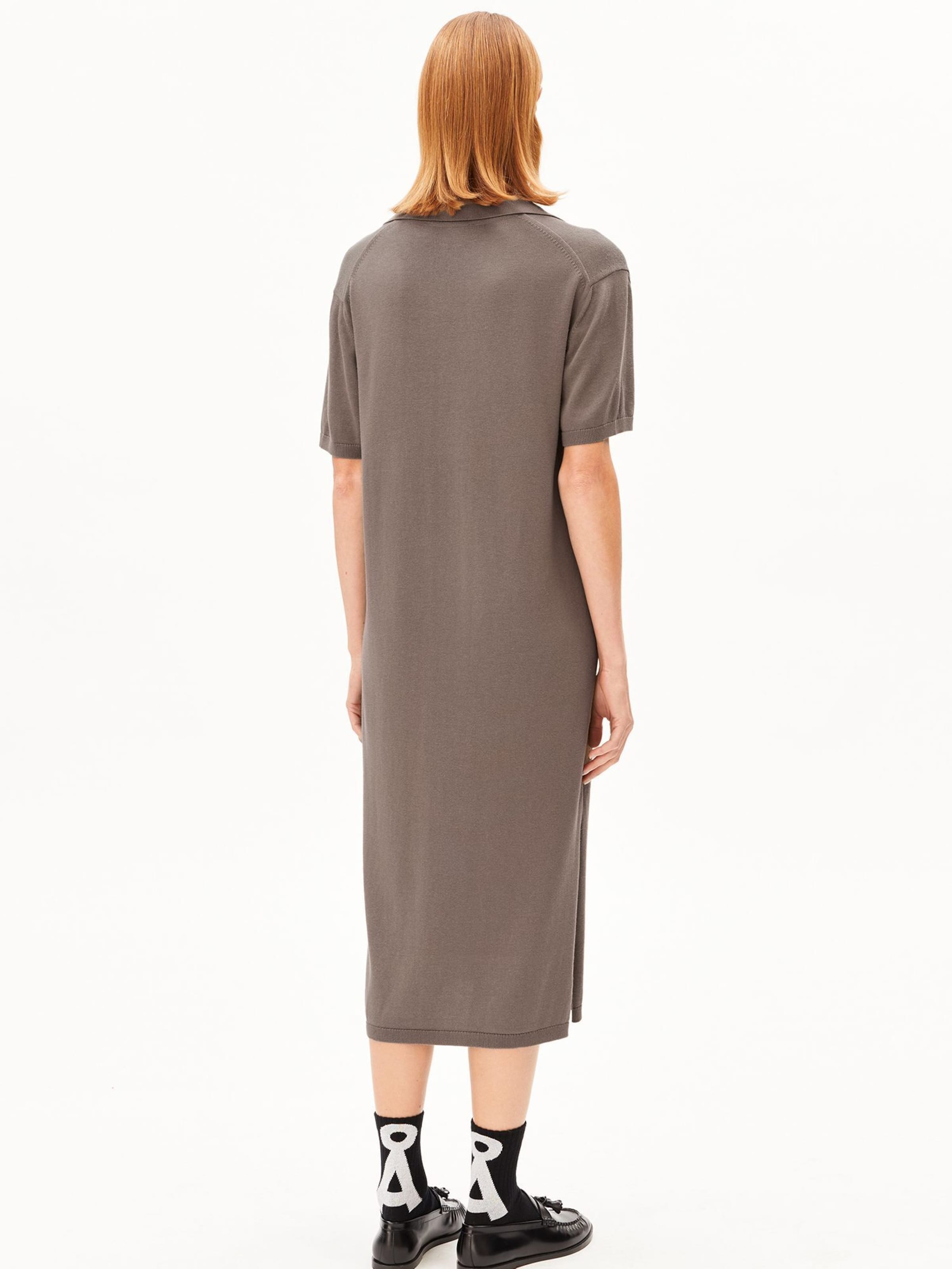 ARMEDANGELS Gebreide jurk in Bruin: voorkant