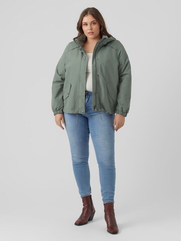 Vero Moda Curve Tussenparka in Groen