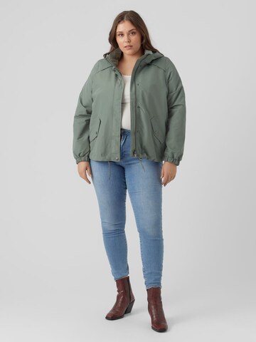 Vero Moda Curve Jacke in Grün