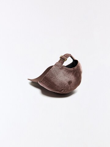Bershka Cap in Brown