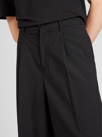 WEEKDAY Loose fit Pleat-Front Pants 'Uno' in Black