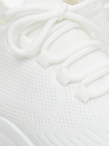 Estro Sneakers in White