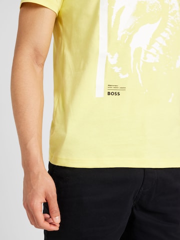 BOSS Orange Тениска 'Sea Horse' в жълто