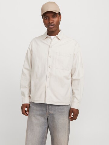 Comfort fit Camicia 'JJEURBAN EDGE' di JACK & JONES in beige: frontale