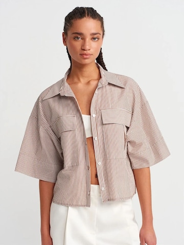Maglietta di Dilvin in beige: frontale