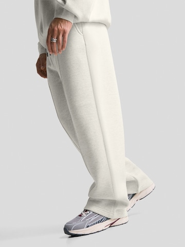 Wide leg Pantaloni di Bershka in grigio: frontale
