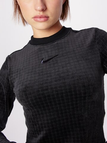 Nike Sportswear Shirt in Black