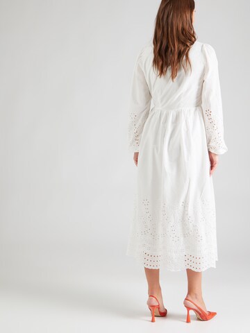 Robe 'LUMA' Y.A.S en blanc